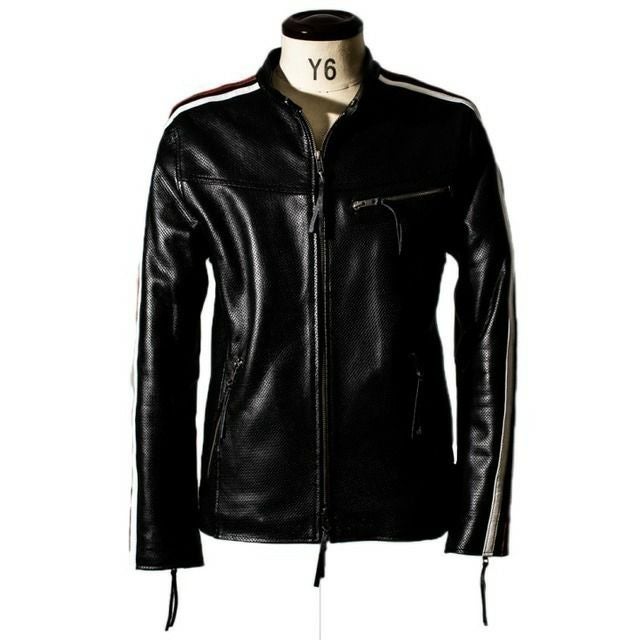 000000000300-16.jpg?size=l&w=