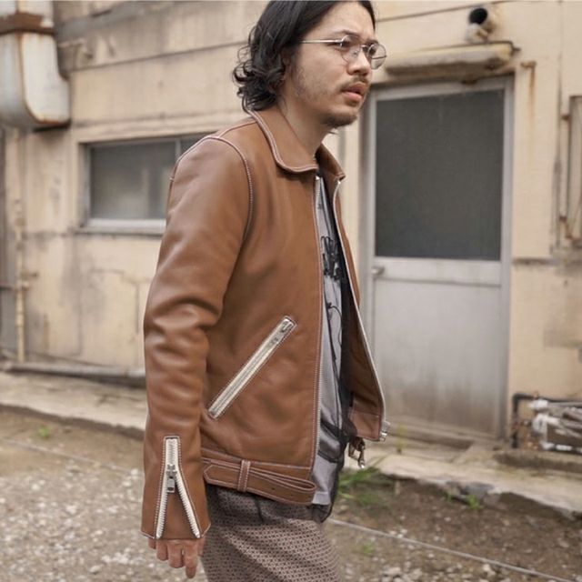 000000005051-08.jpg?size=l&w=